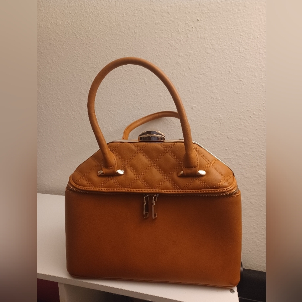Elegant Tan Quilted Handbag